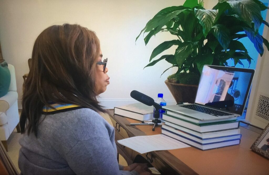 Photo: Oprah At Laptop